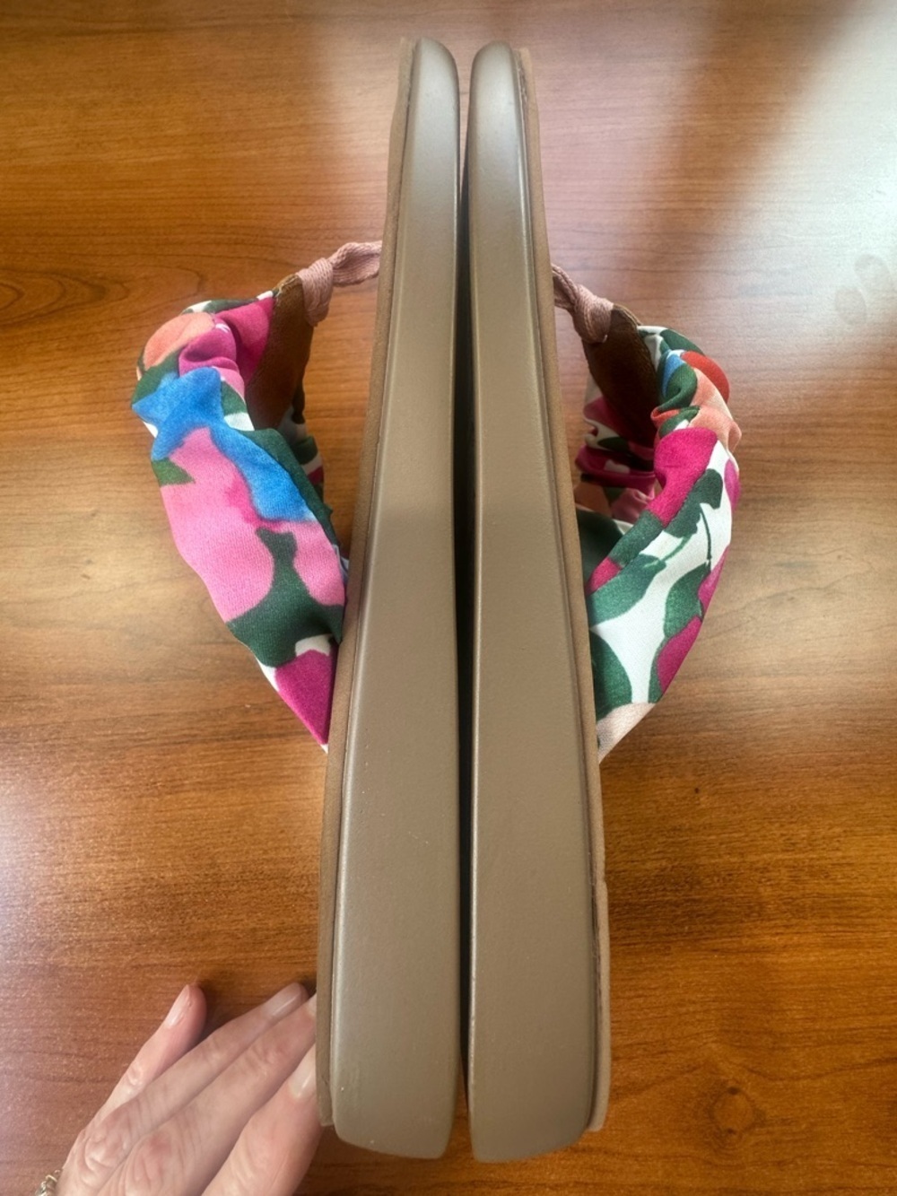 Corkys Women's Ripple Floral Ruched Thong Sandal - Pink Multi Sz 8 - Picture 8 of 12